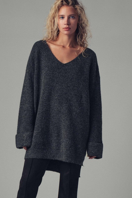 Oversized Waffle Knit V-Neck Pullover Sweater in Charcoal - Women's Sweaters | Urban Daizy