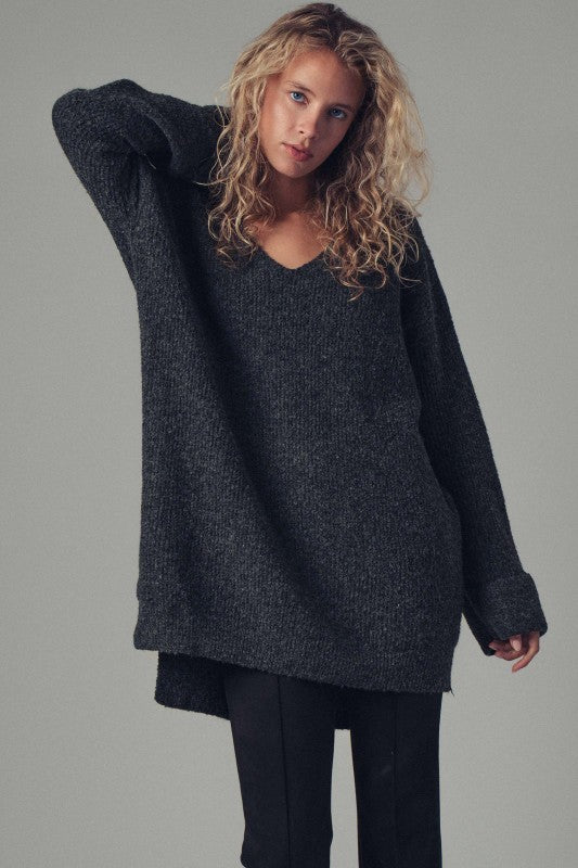 Oversized Waffle Knit V-Neck Pullover Sweater in Charcoal - Women's Sweaters | Urban Daizy