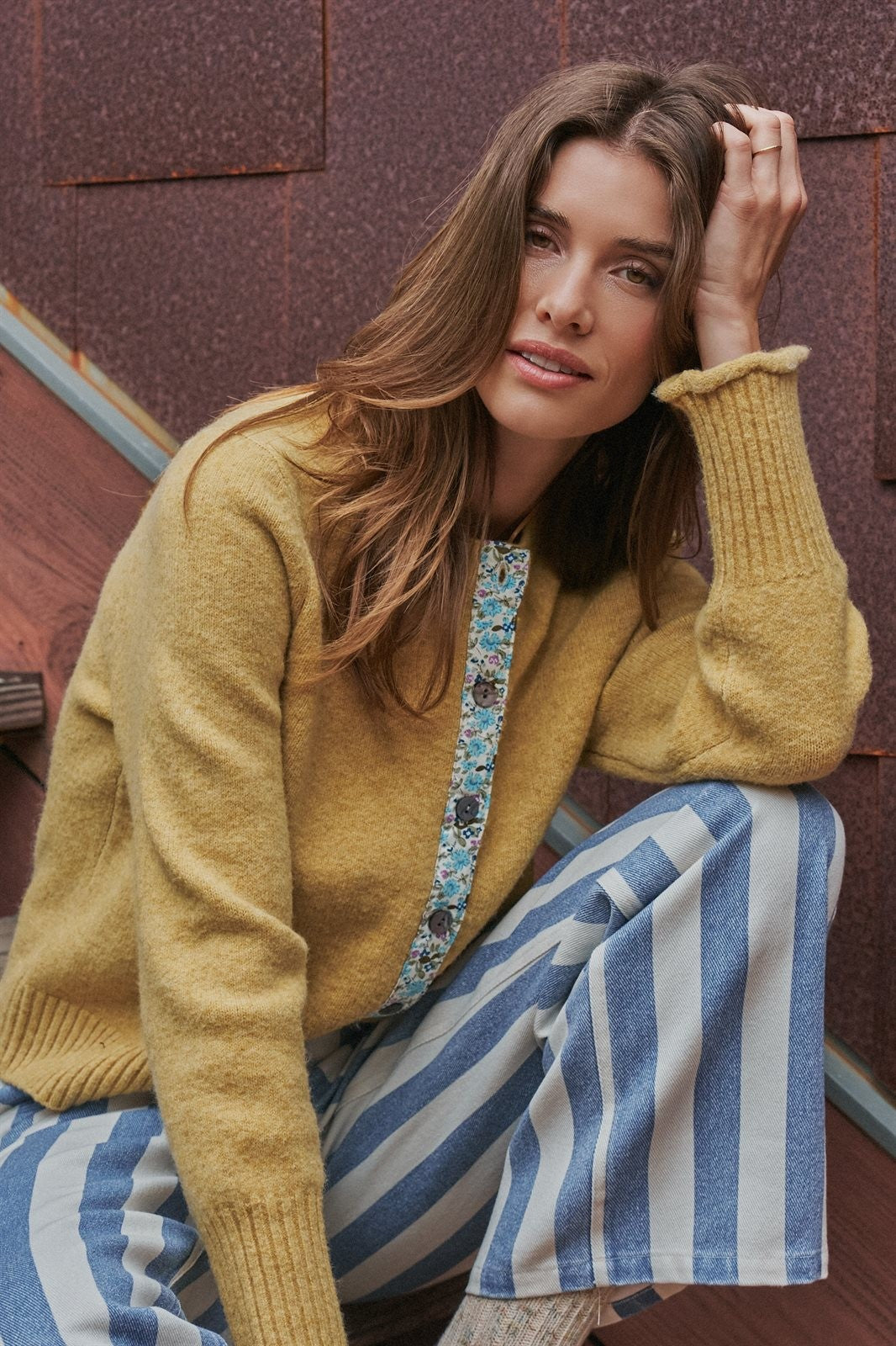 Cottage Bloom Knit Cardigan in Honey Gold - Women's Cardigans & Shrugs | Urban Daizy