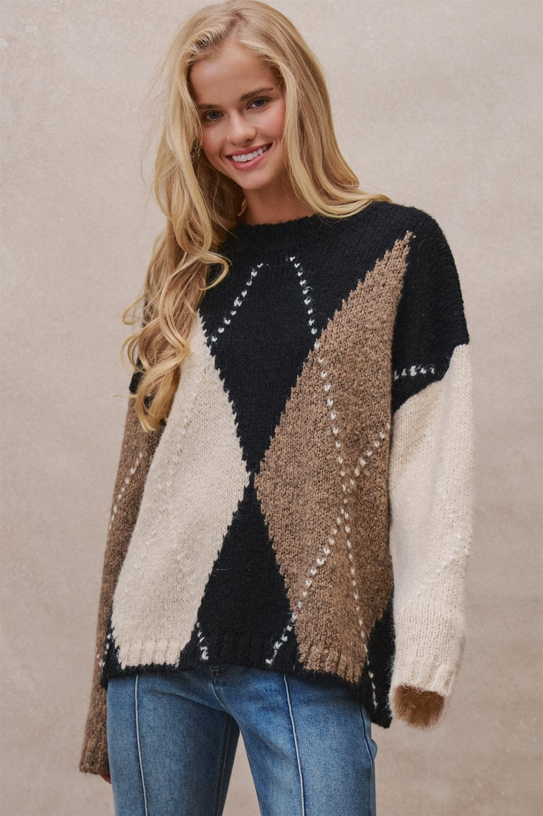 Argyle Diamond Colorblock Crewneck Knit Sweater in Taupe/black - Women's Sweaters | Urban Daizy