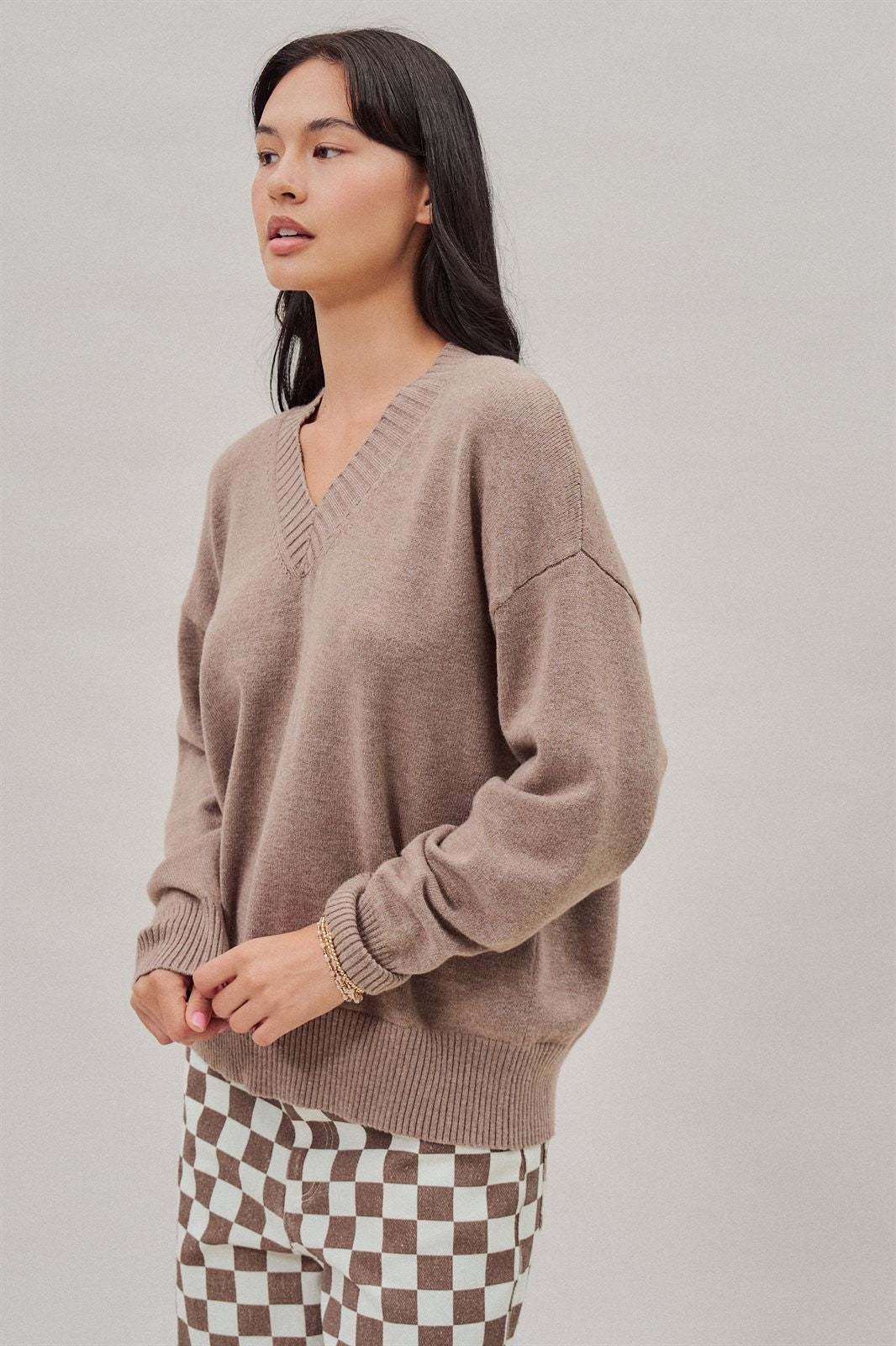 Oversized V Neck Ribbed Trim Knit Pullover in Mocha - Women's Sweaters | Urban Daizy