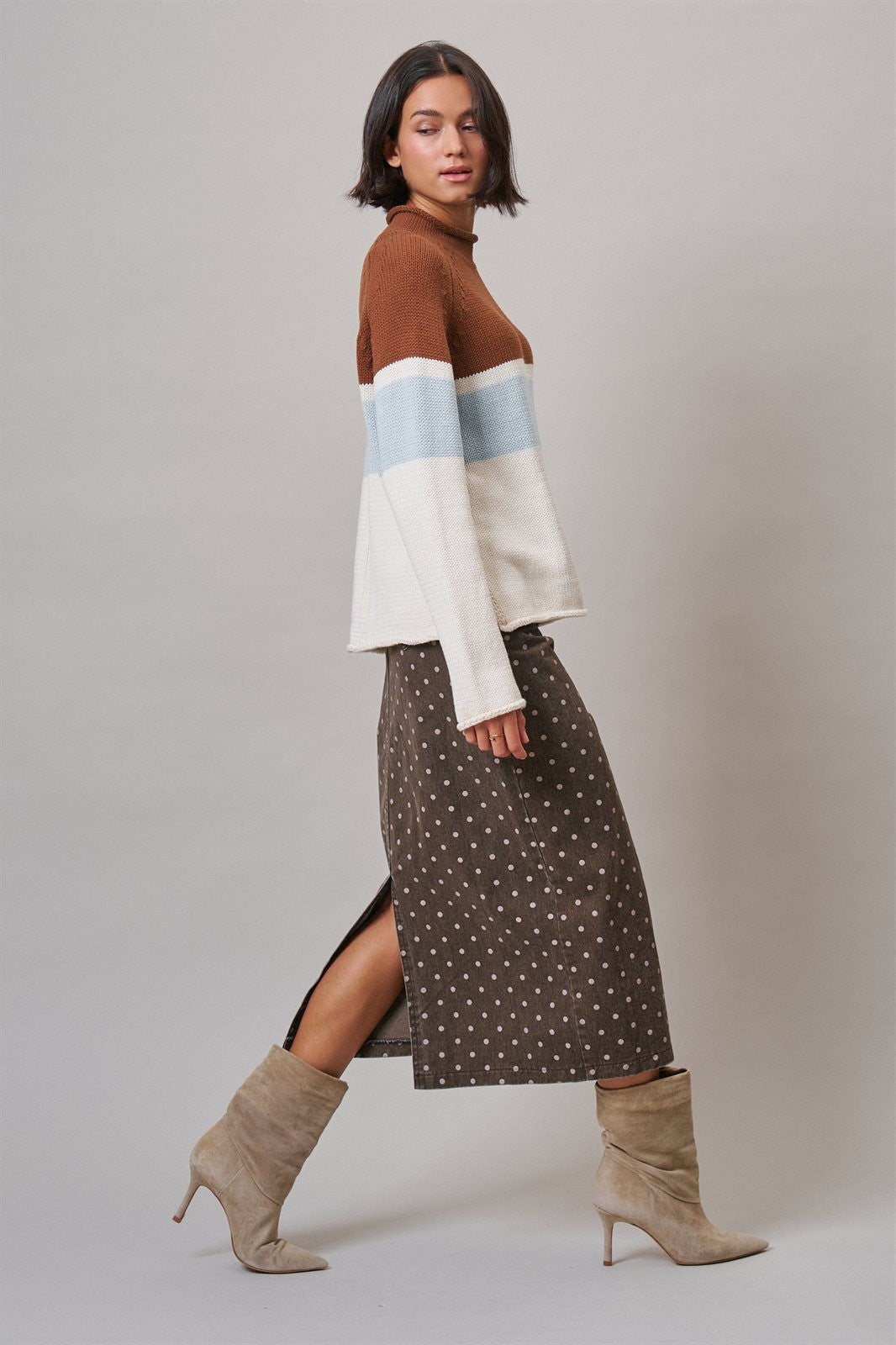 Color Block Mock Neck Oversized Pullover Sweater in Brown - Women's Sweaters | Urban Daizy