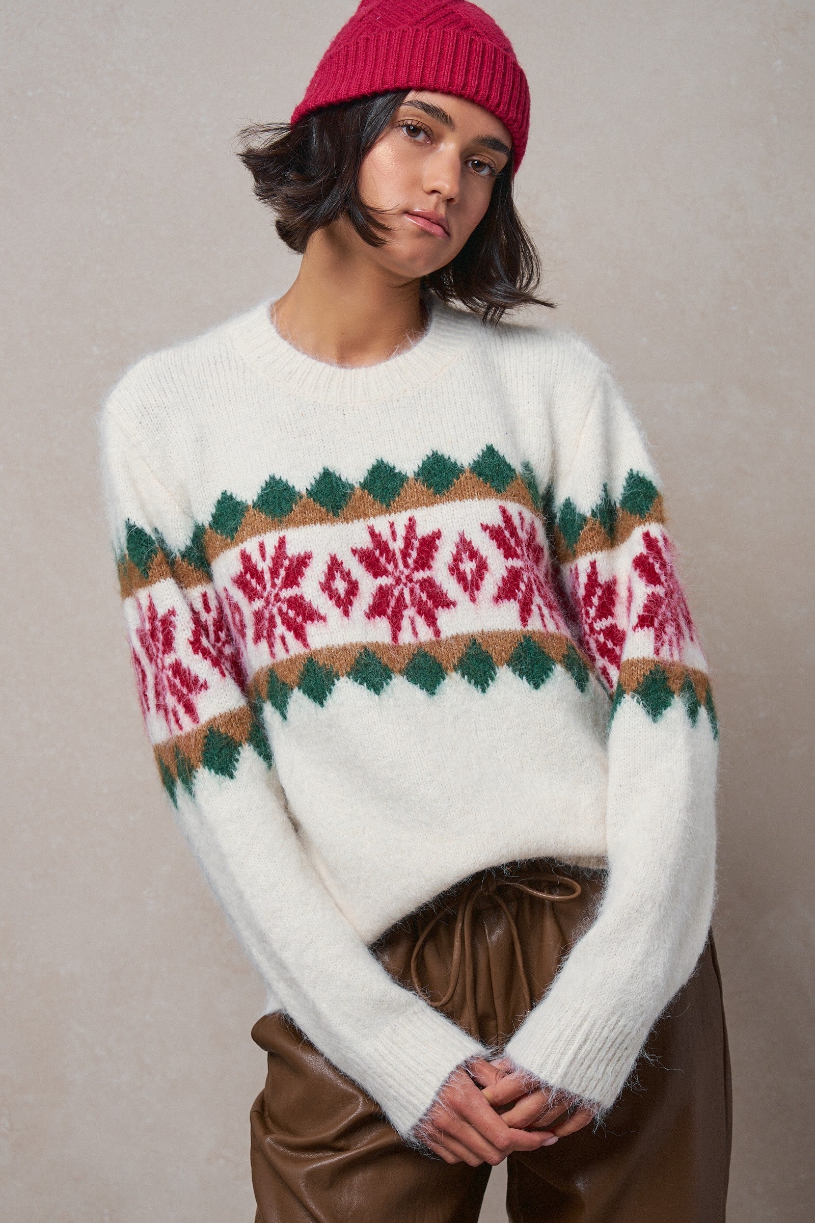 Fair Isle Snowflake Crew Neck Knit Sweater in Ivory - Women's Sweaters | Urban Daizy