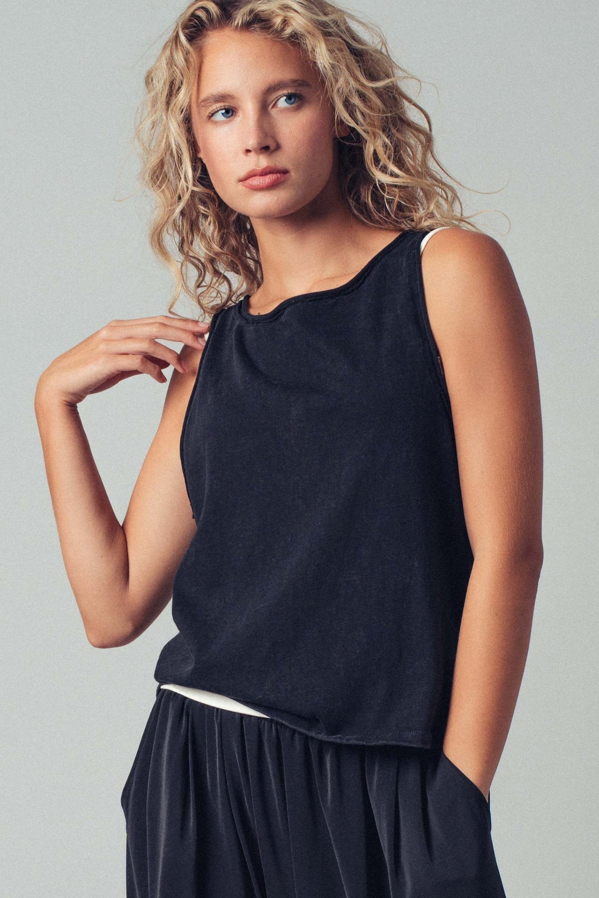 Coastal Cool Sleeveless Tank Top in Black - Women's Tanks & Camis | Urban Daizy