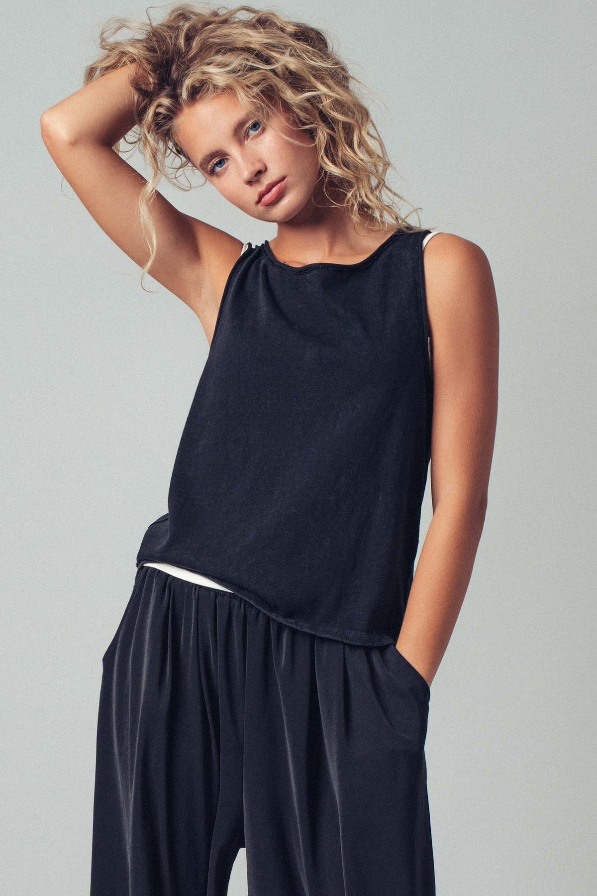 Coastal Cool Sleeveless Tank Top in Black - Women's Tanks & Camis | Urban Daizy