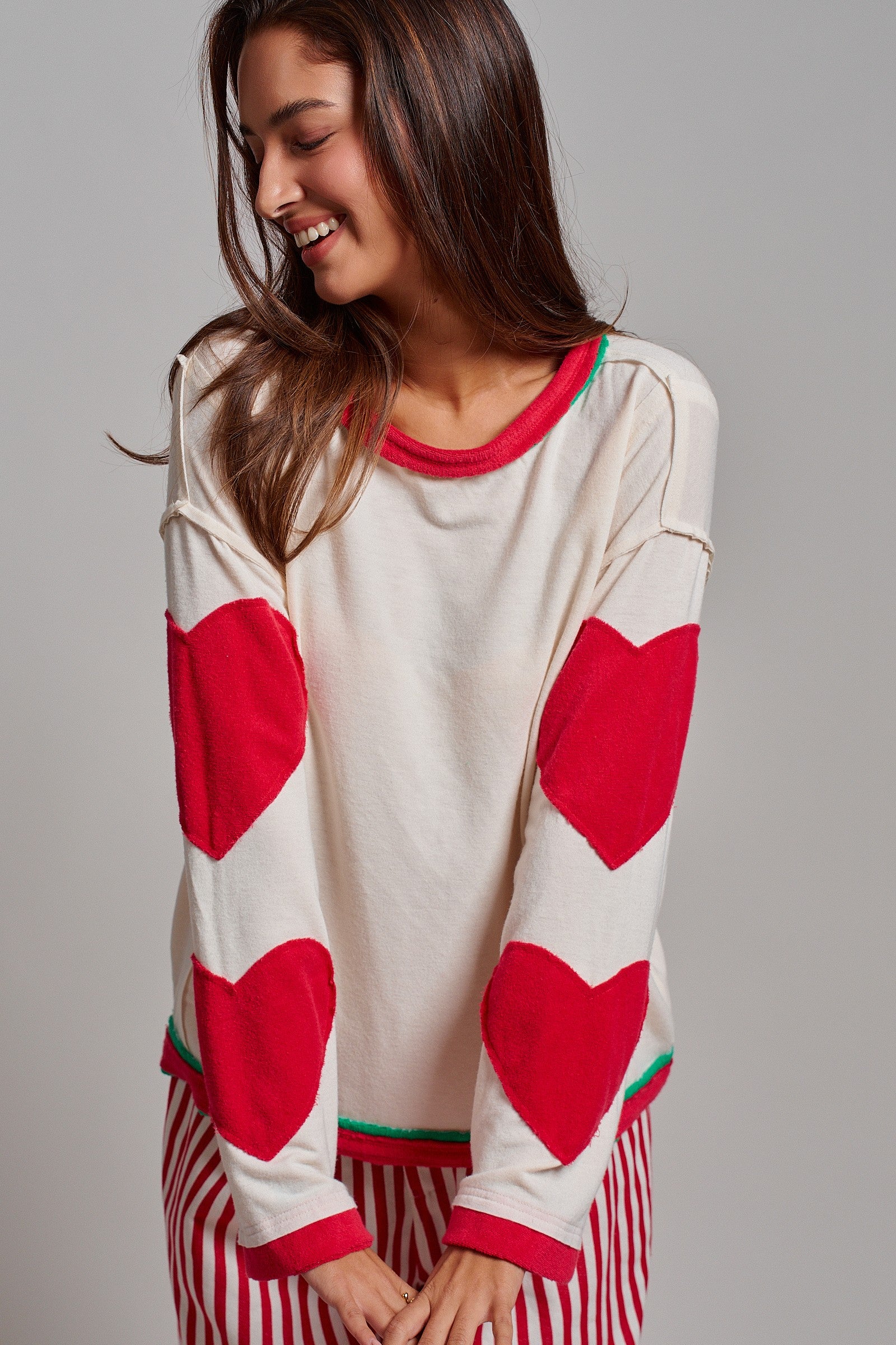 Graphic Patch Contrast Trim Lounge Top in Red - Women's Tops | Urban Daizy