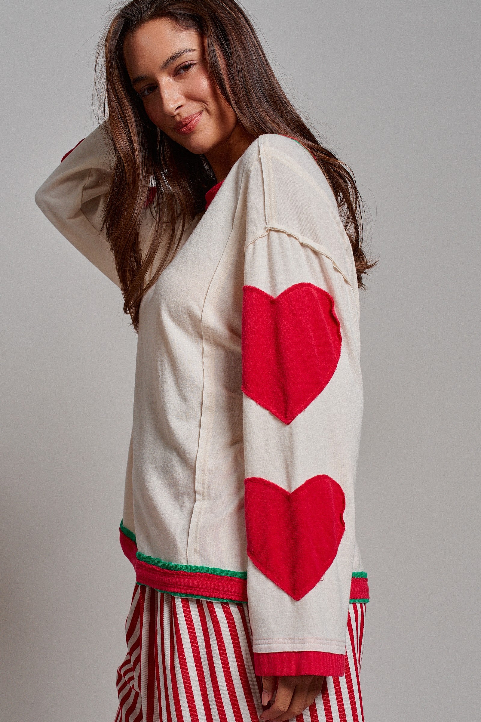 Graphic Patch Contrast Trim Lounge Top in Red - Women's Tops | Urban Daizy