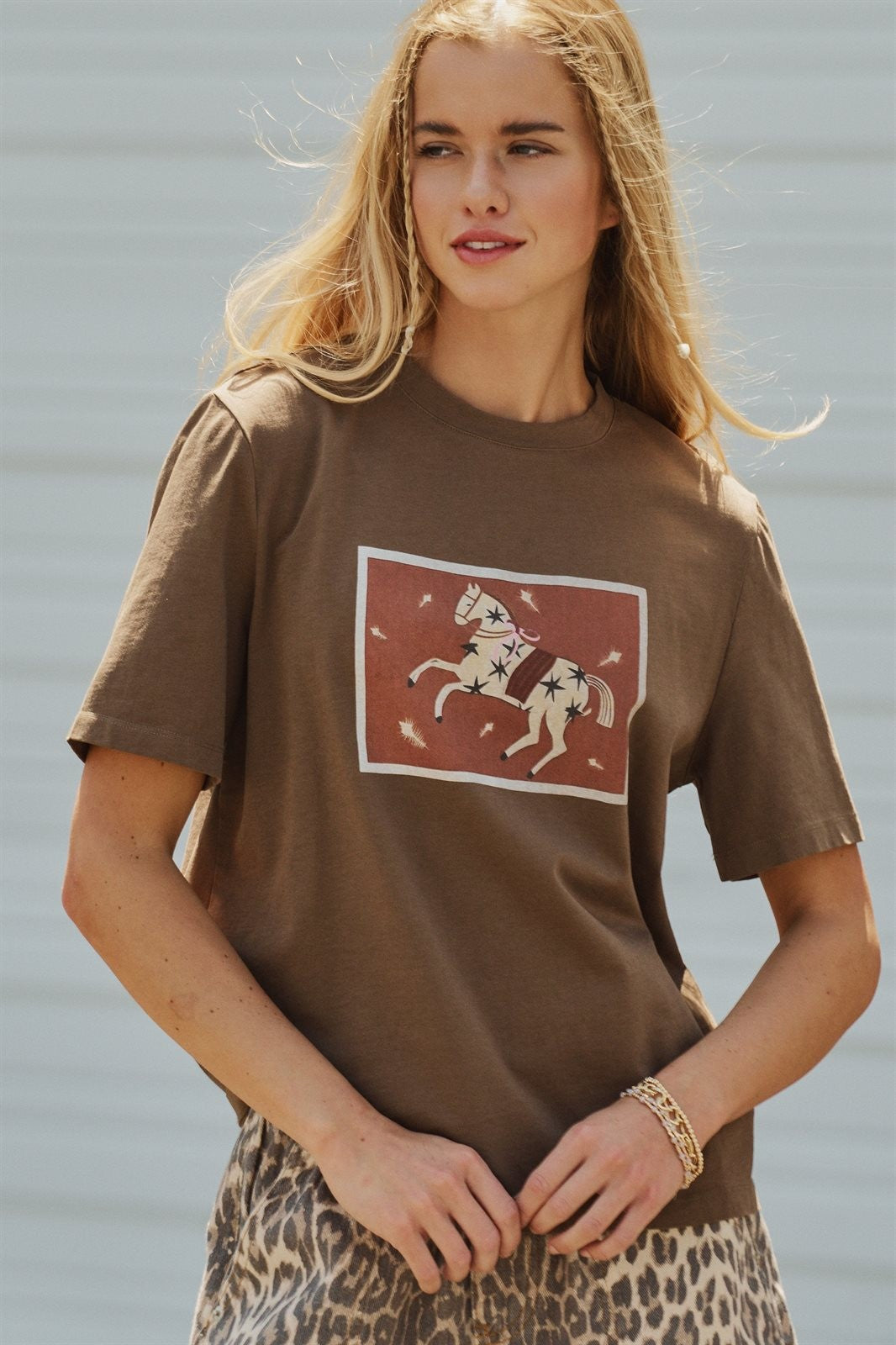Western Horse Graphic Cotton Tee in Brown in Brown - Women's Fashion | Urban Daizy