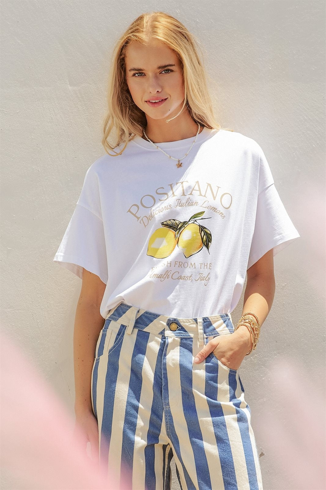 Positano Italian Lemons Graphic Cotton Tee in White - Women's Fashion | Urban Daizy
