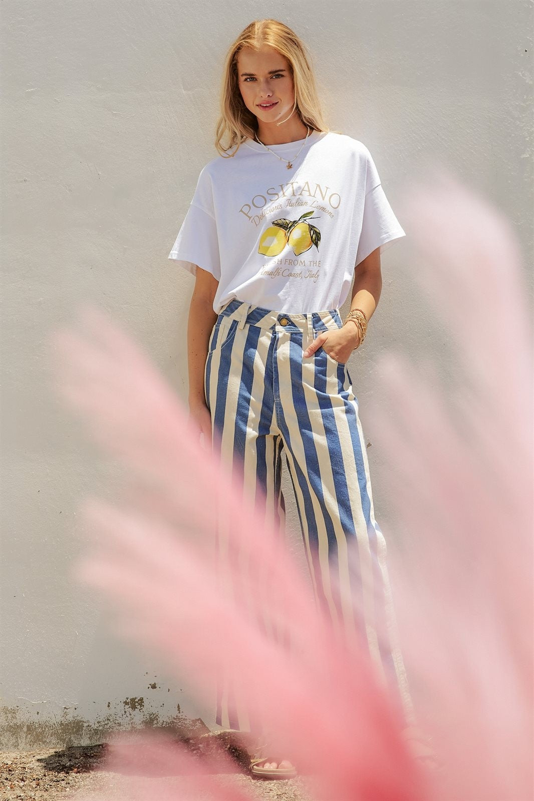 Positano Italian Lemons Graphic Cotton Tee in White - Women's Fashion | Urban Daizy