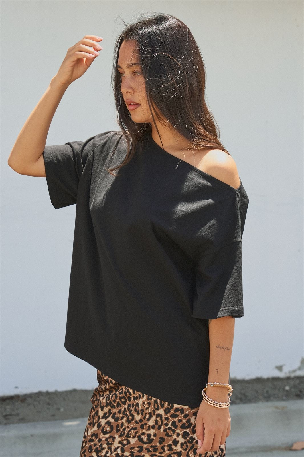 Asymmetrical Off-Shoulder Boxy Cotton Tee in Black - Women's Fashion | Urban Daizy