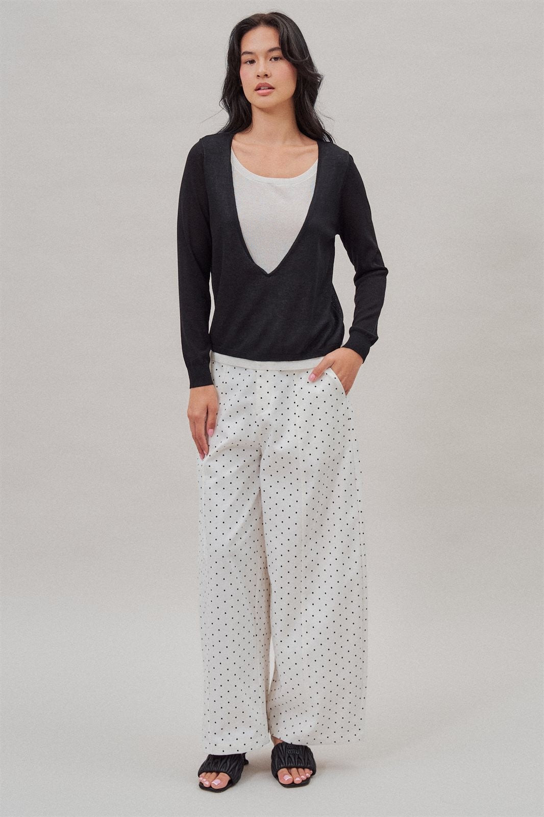 Fine Knit Plunge V Neck Long Sleeve Top in Black - Women's T-Shirts & Polos | Urban Daizy