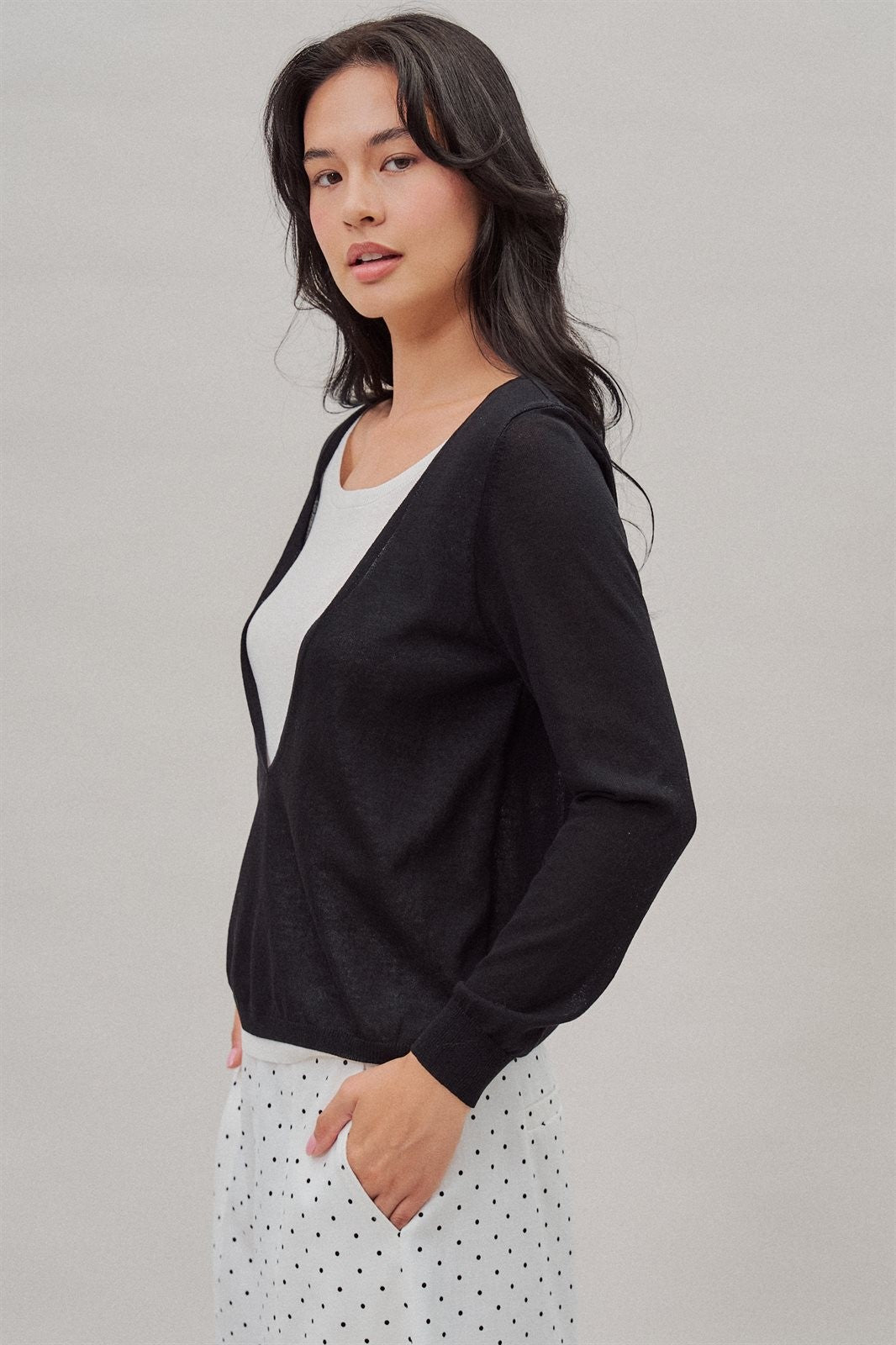 Fine Knit Plunge V Neck Long Sleeve Top in Black - Women's T-Shirts & Polos | Urban Daizy