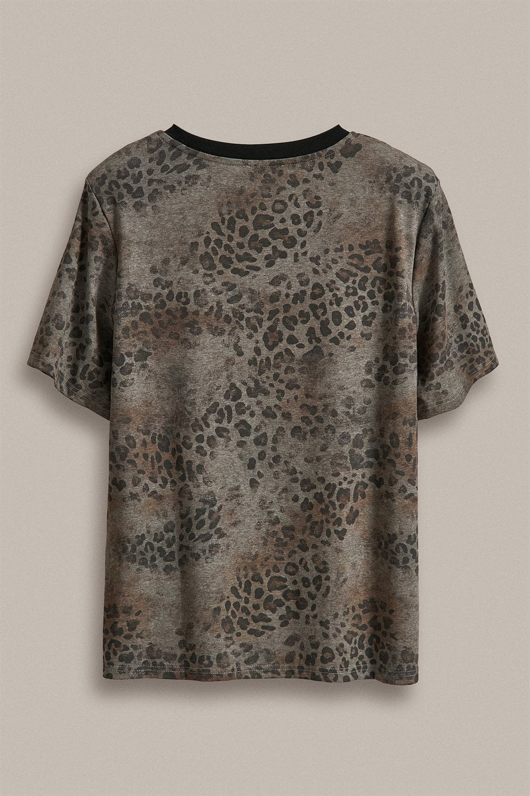 Leopard Animal Print Oversized Tee Y2K Western 90s for Women in Leopard - Women's Fashion | Urban Daizy