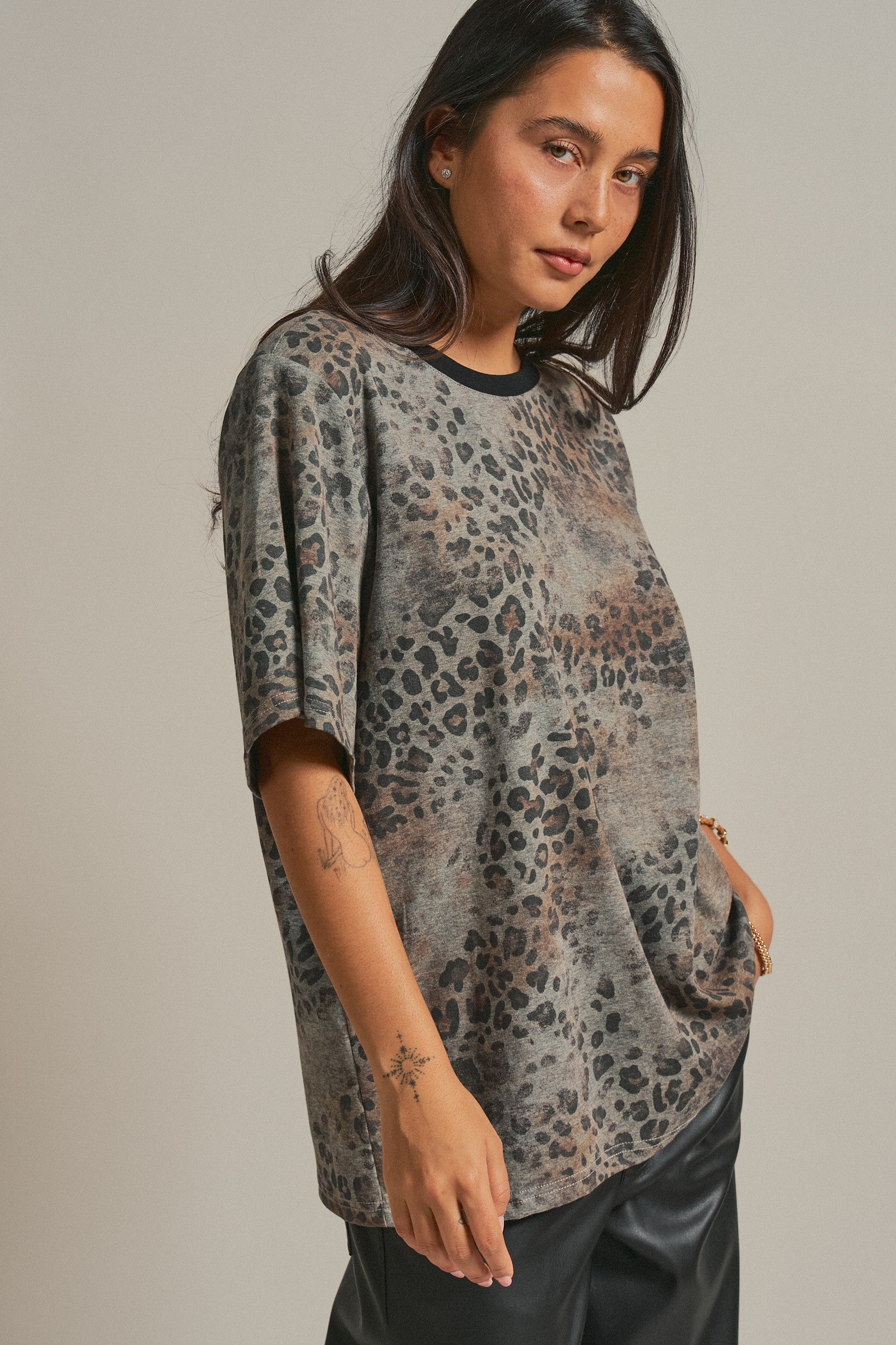 Leopard Animal Print Oversized Tee Y2K Western 90s for Women in Leopard - Women's Fashion | Urban Daizy