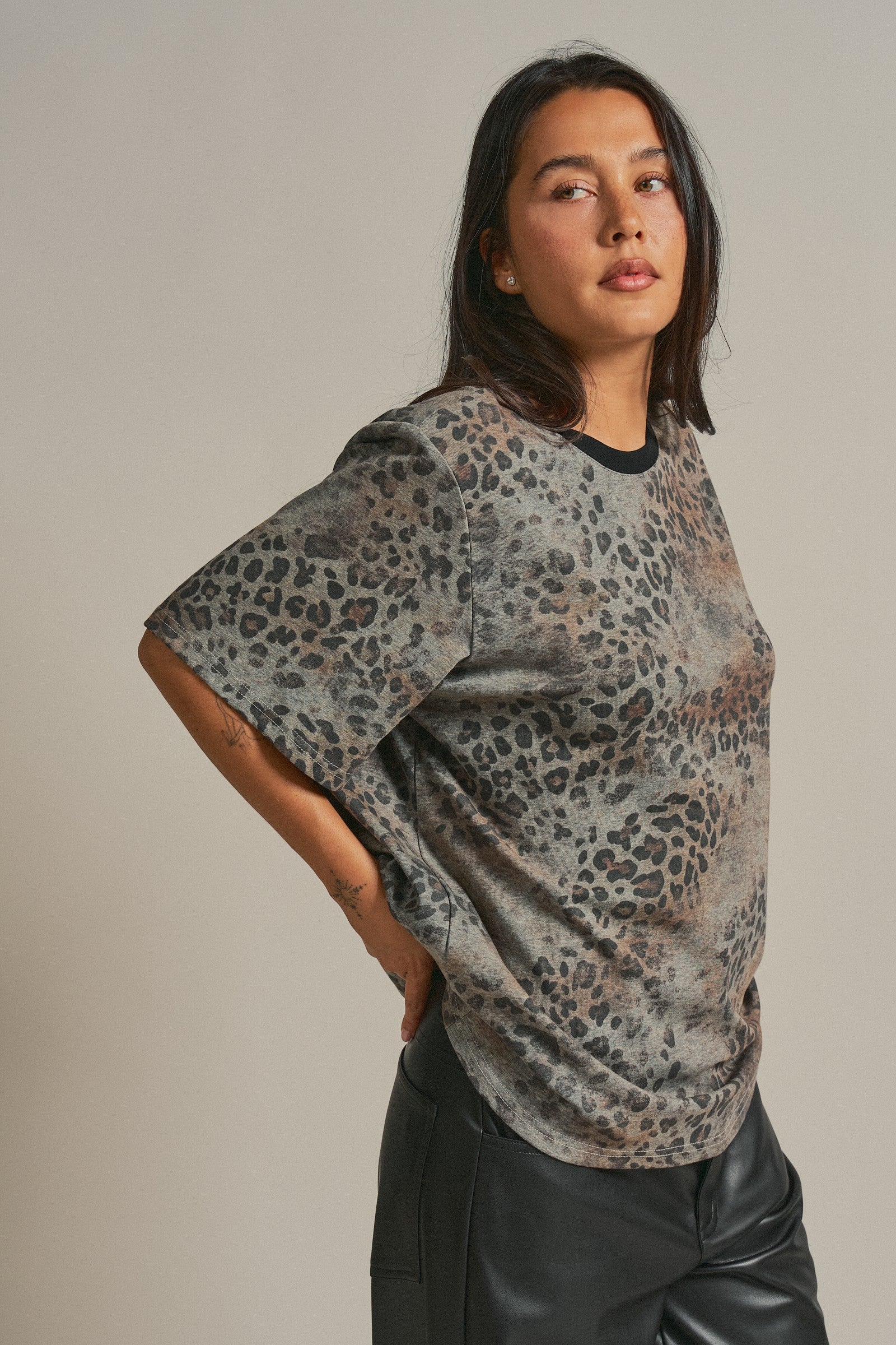 Leopard Animal Print Oversized Tee Y2K Western 90s for Women in Leopard - Women's Fashion | Urban Daizy