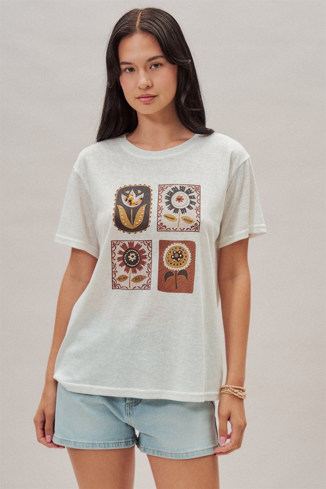 Folk Floral Beaded Graphic Slub Cotton Tee in White - Women's Fashion | Urban Daizy